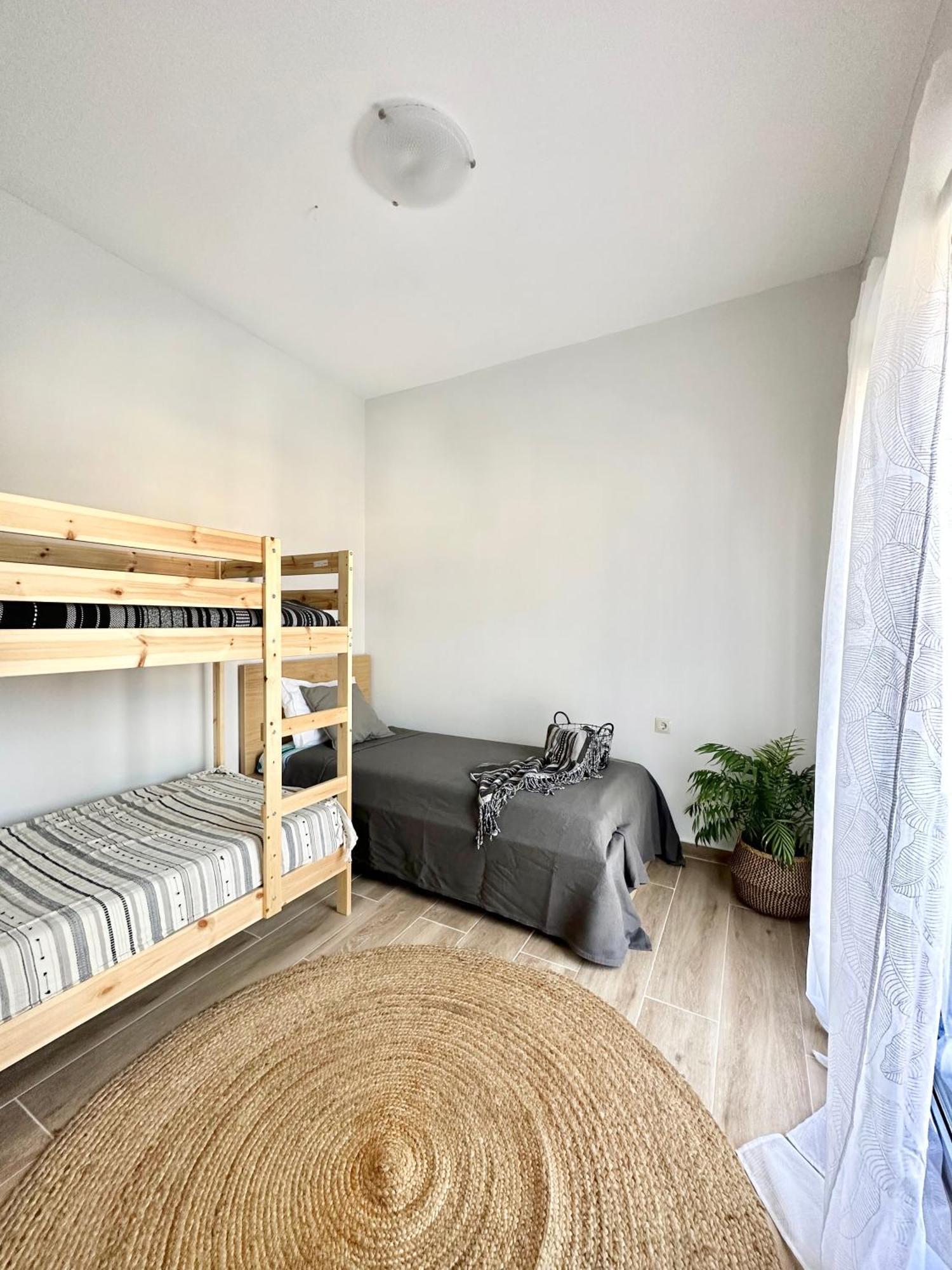 Exquisite 4-Bedroom Prestige Apartment Rhodes City Exterior foto